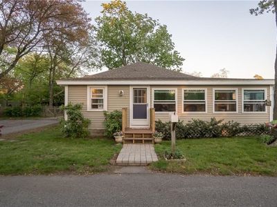 96 Ryan Ave, Warwick, RI, 02889
