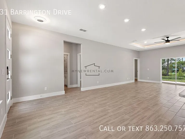 131 Barrington Dr — Photo 6