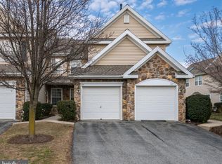 906 Country Ln, Morgantown, PA 19543
