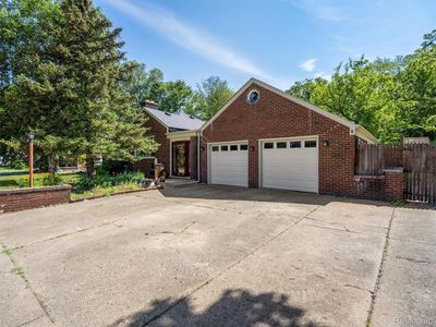 28212 Shock St, Saint Clair Shores, MI, 48081