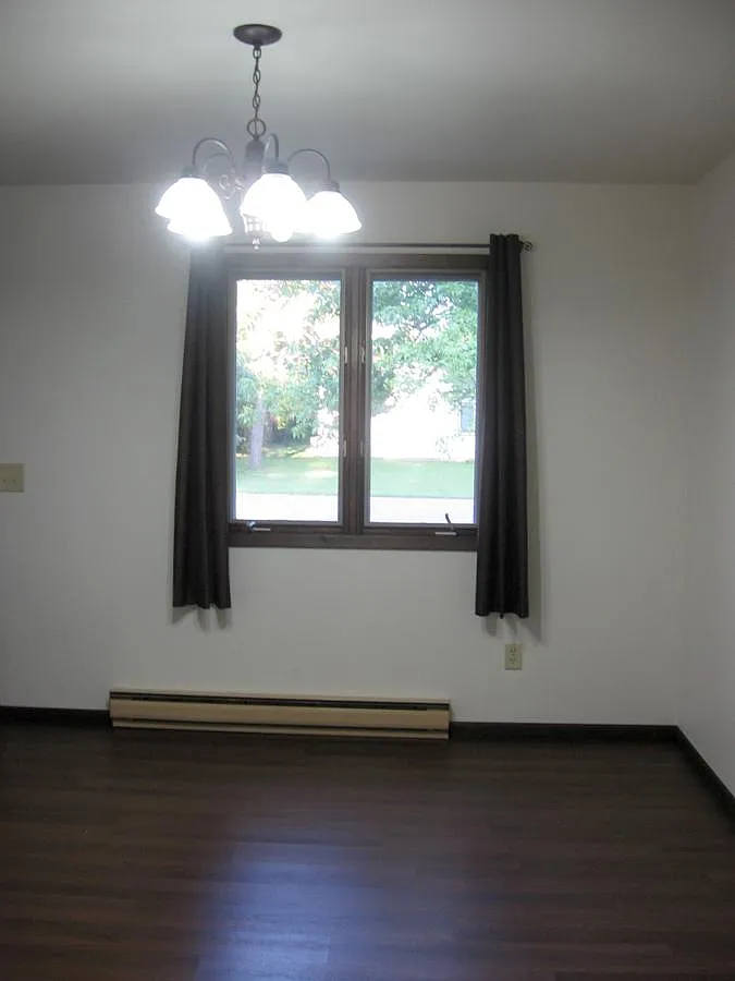 1 bed, 576 sqft, $900 — Photo 4