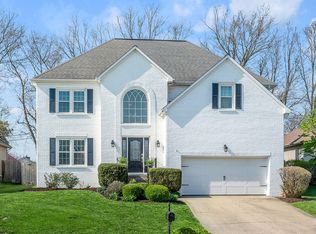 979 Forest Lake Dr, Lexington, KY 40515
