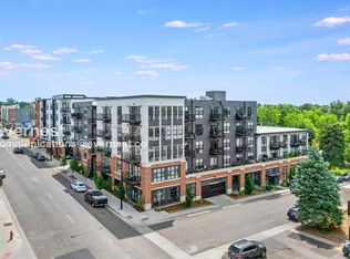 3500 S Corona St #206, Englewood, CO 80113
