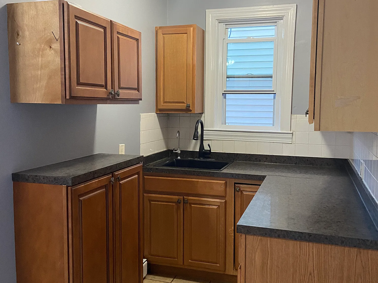 2 bed, 1100 sqft, $1,700 — Photo 4