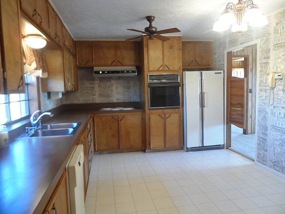 2nd image of 5805 E County Road 110
