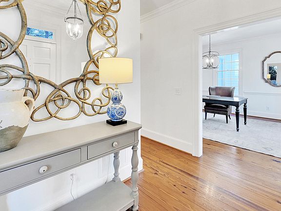 5th image of 107 Robin Road