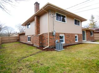 2462 187th St, Lansing, IL 60438