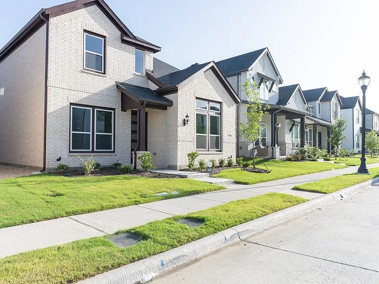 3020 Corvara Dr — Photo 3