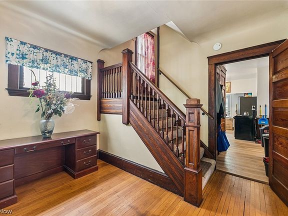 4th image of 3713 Library Ave