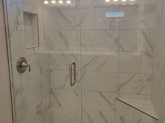 3rd image of 391 Grace Bay Ln