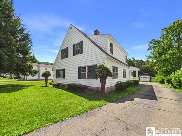 42 Elm St, Eldred, PA 16731