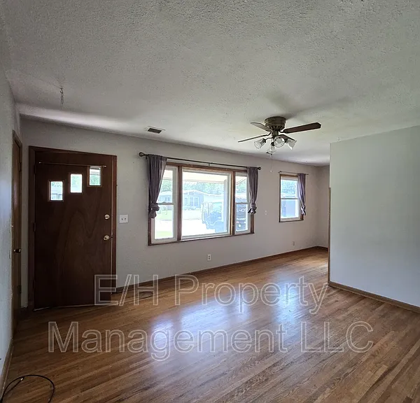 2316 W Wildwood Rd — Photo 4