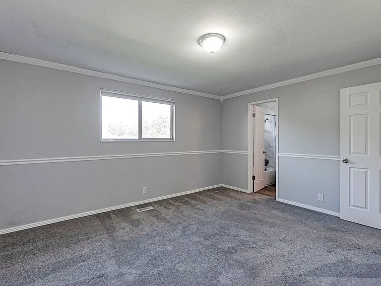3246 W Royalwood Dr — Photo 17