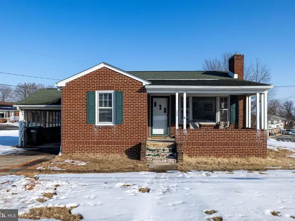 296 W Main St, Stanley, VA 22851