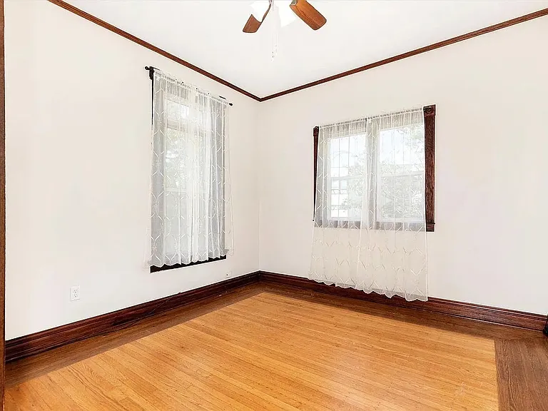 232 Des Plaines Ave #2 — Photo 15