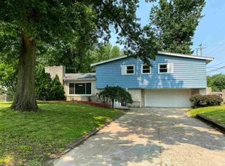 1720 Mayflower Rd, Fort Wayne, IN 46819