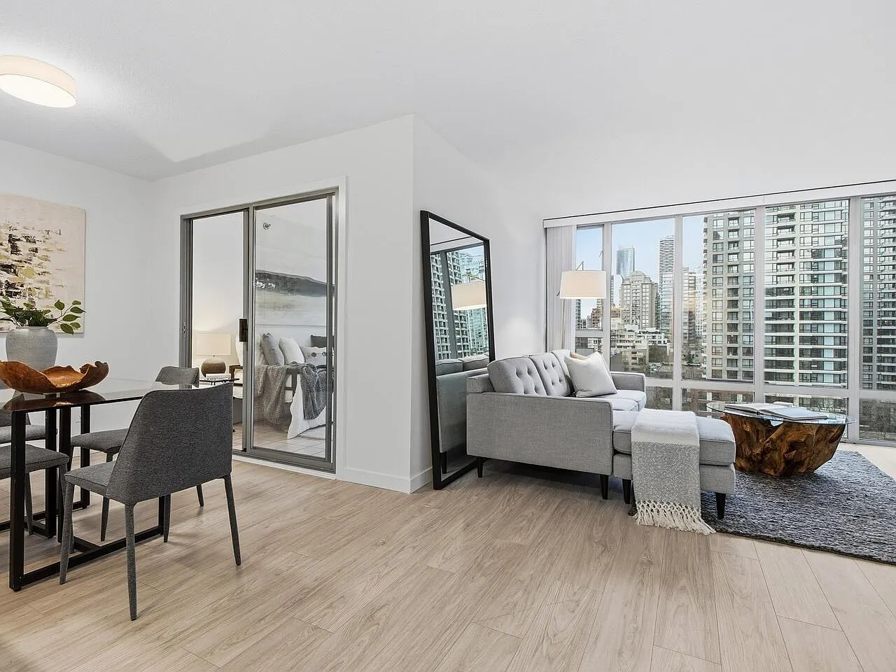 1 bed, 880 sqft, $2,900 — Photo 4
