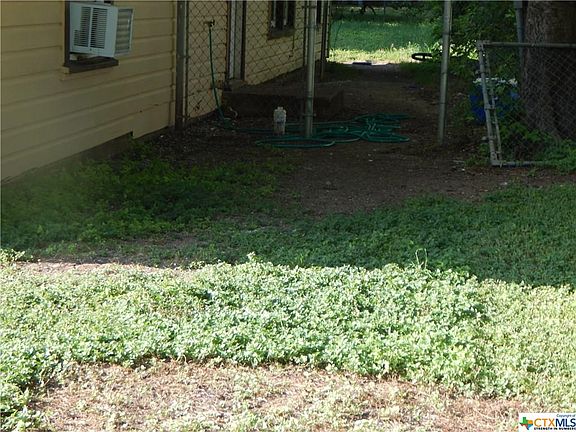 4th image of 1609 Poage Ave