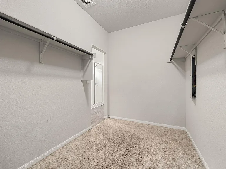 13925 Heywood Dr — Photo 27