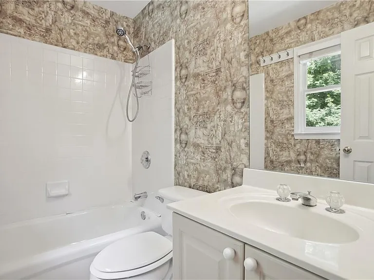 12250 Broadleaf Ln — Photo 20
