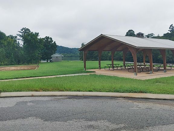 5th image of Twin Lakes Dr