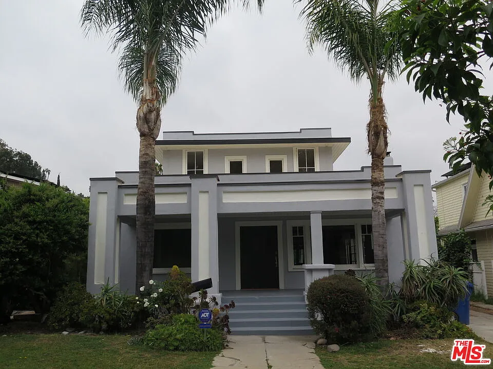 Building Photo - 1922 N Taft Ave