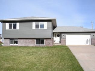 1821 O St, Aurora, NE 68818