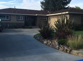 2408 Oakhurst Dr, Oakdale, CA 95361