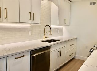 333 Harbour DR #109, NAPLES, FL 34103