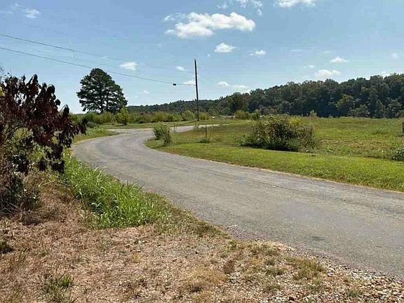 4th image of 1169 Hurricane Creek Rd
