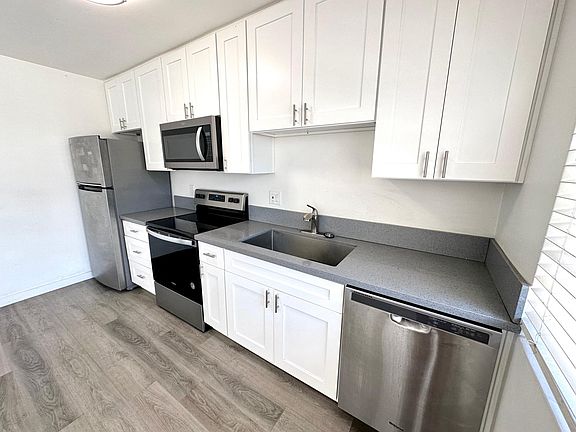 4th image of 2275 Grand Ave #14
