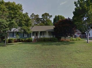 61 Bentridge Ct, Lawrenceville, GA 30043