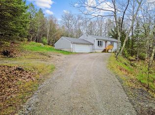 812 Old Stage Rd, Woolwich, ME 04579