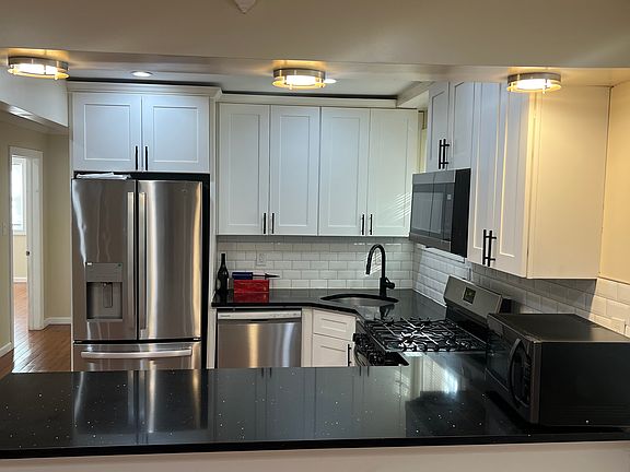 2nd image of 145-32 Ferndale Ave Floor 1