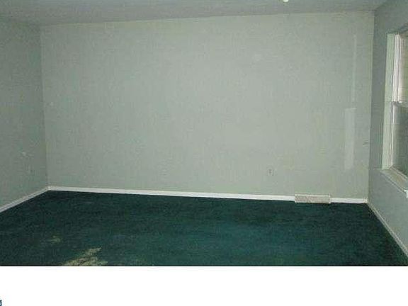 5th image of 138 Valerie Ln