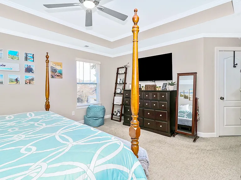 221 Wilson Dr — Photo 36