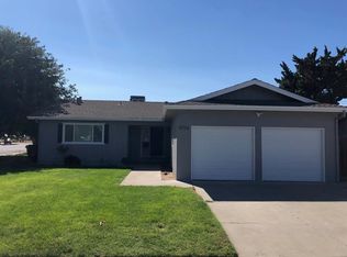 5716 E Apache Dr, Manteca, CA 95336