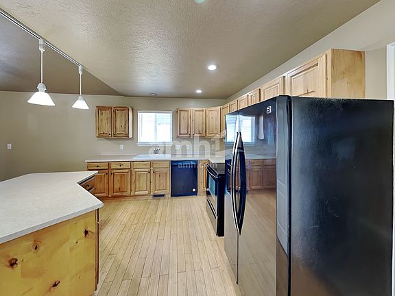 4th image of 3703 S Lake Vista Dr