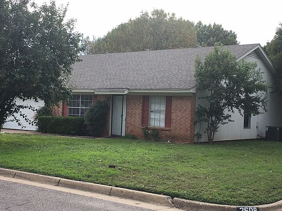 2nd image of 2610 N Capistrano Ct