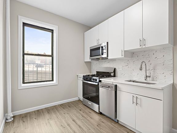 4th image of 304 50th St APT 5C