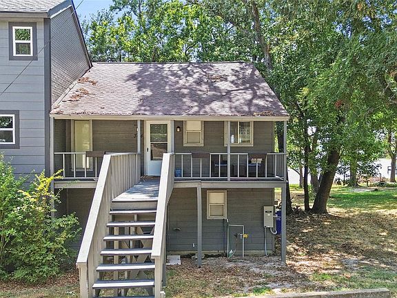 3rd image of 344 Peach Island Rd