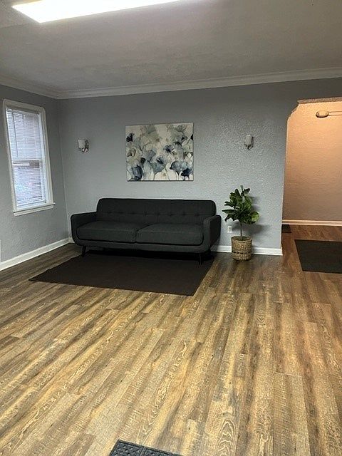 1st image of 1365 Clarence Ave APT 102