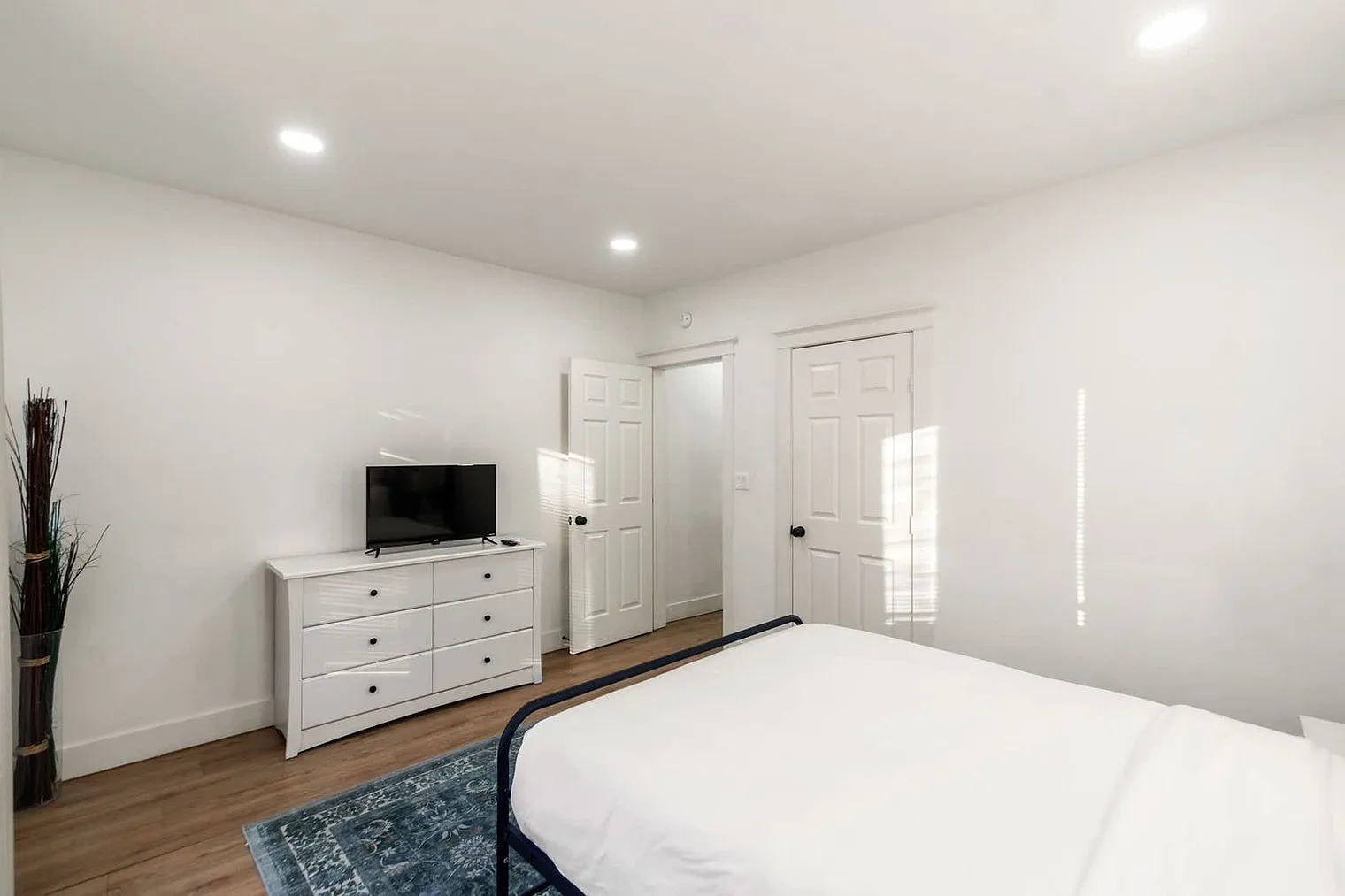 1 bed, 1.0 bath, 839 sqft, $2,136 — Photo 4
