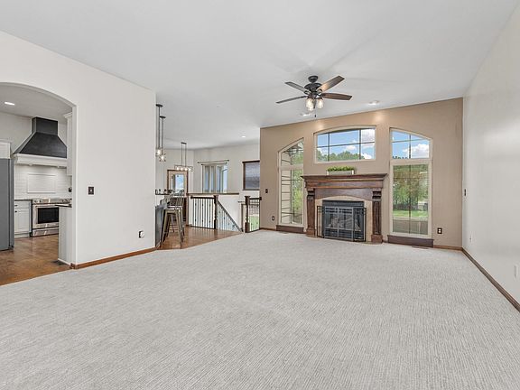 3rd image of 2522 N Graystone Cir