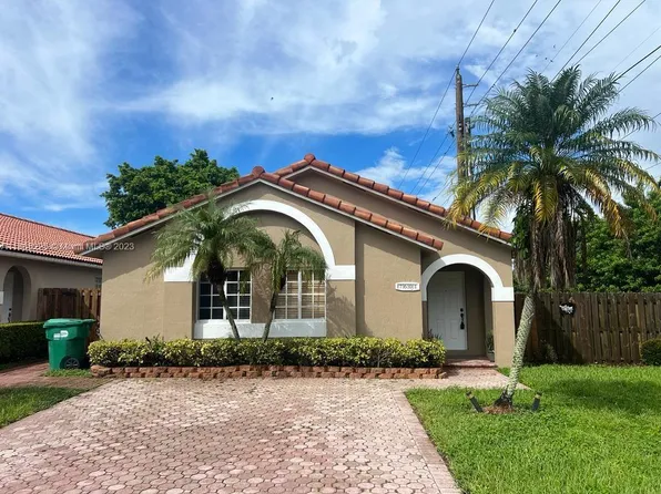 7601 NW 166th Ter, Hialeah, FL 33015