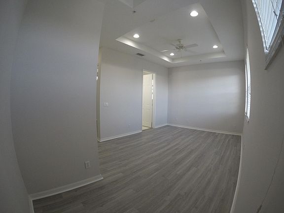 3rd image of 1443 Cades Bay Ave