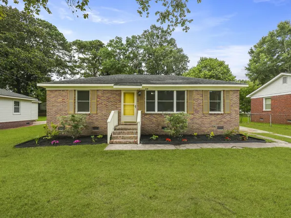 310 Adeline Dr, Goose Creek, SC 29445