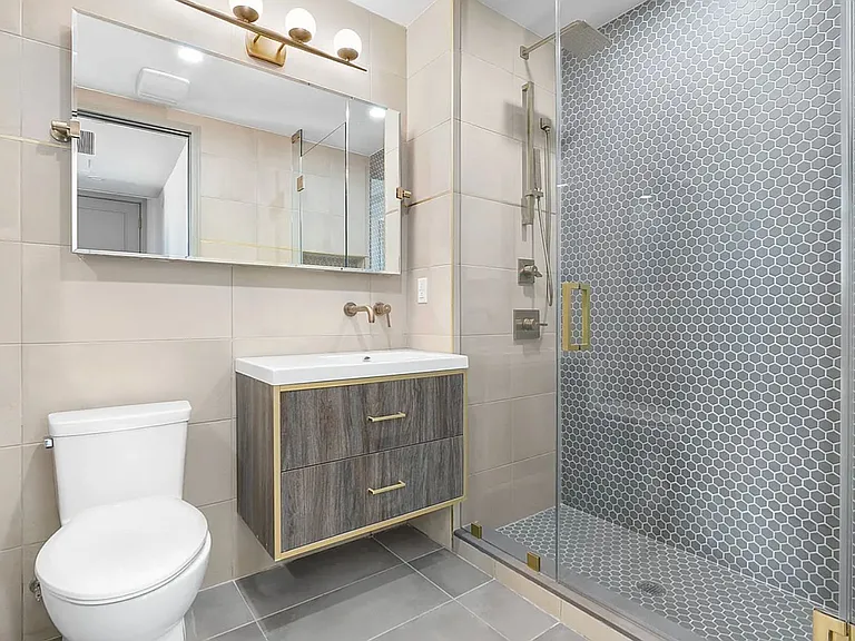 106 N 3rd St #3B — Photo 6