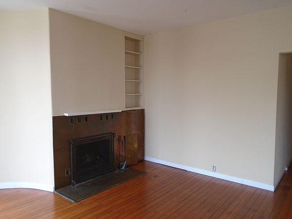 5th image of 2645 Buchanan St APT 3