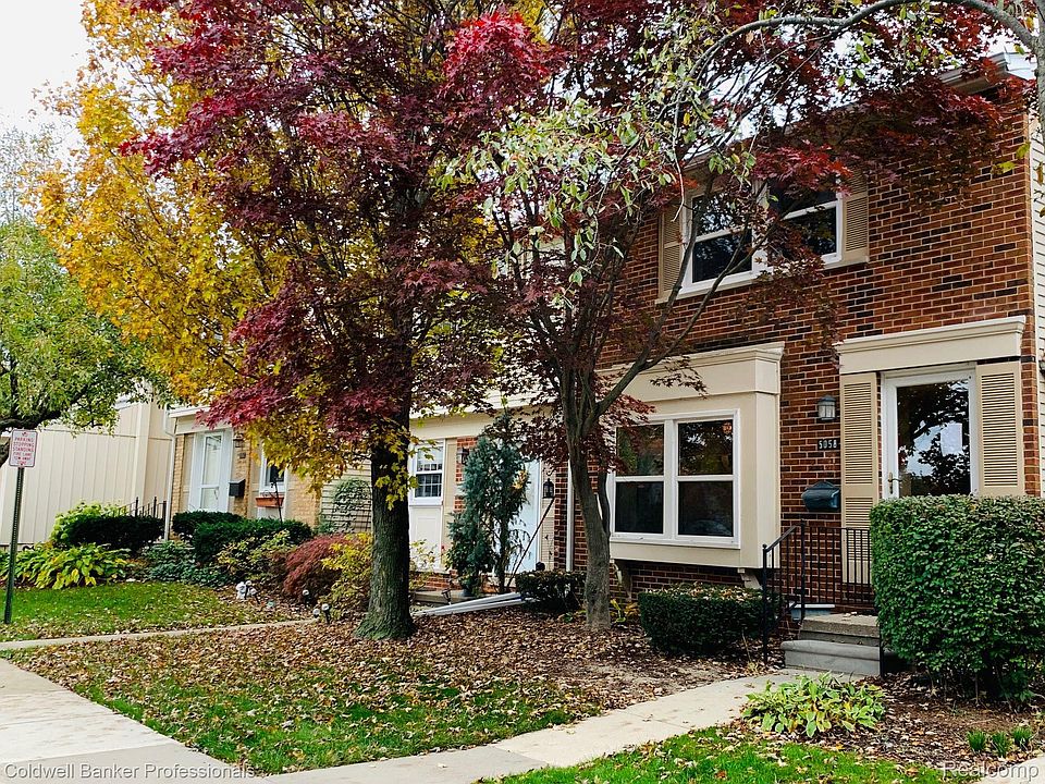 1st image of 5058 Buckingham #449
